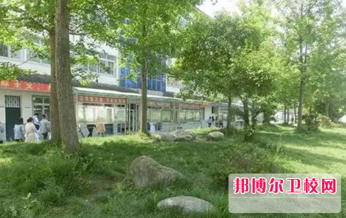 四川2023年初中生可以讀哪些護(hù)理學(xué)校